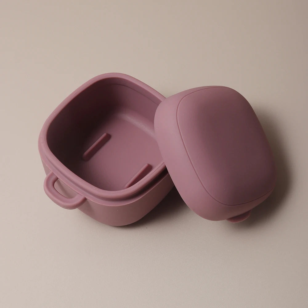 Silicone Baby Pacifier Holder – Food Storage Box & Nipple Cover for Hygienic Storage