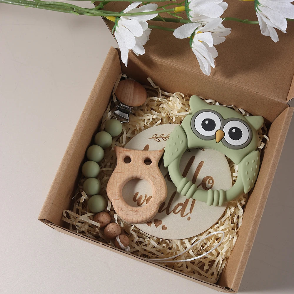 Baby gift set – owl teether, pacifier clip &amp; milestone card – maternity gift in gift box