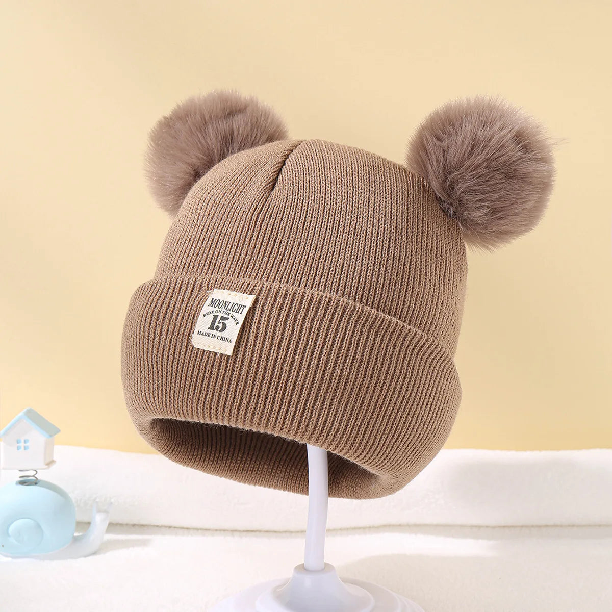 Baby winter hat – knitted beanie with pompom – unisex 