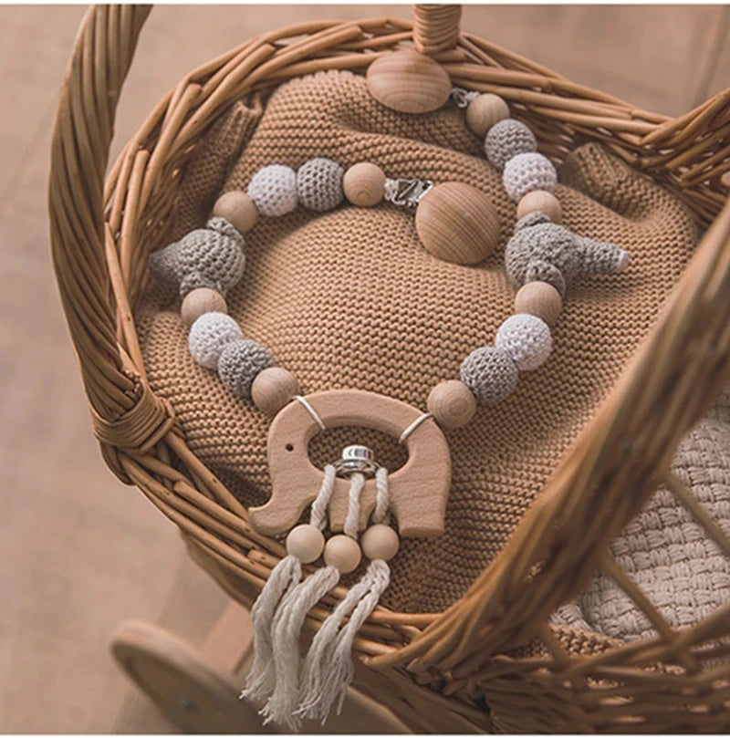 Stroller chain with crocheted beads – wooden rattle &amp; teether for play gym &amp; crib