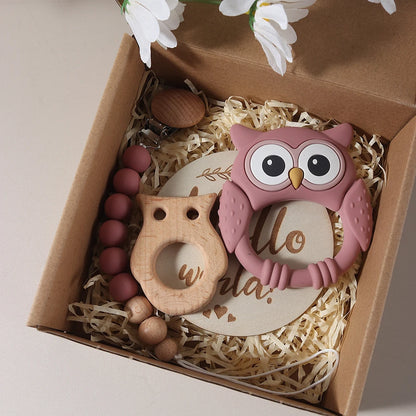 Baby gift set – owl teether, pacifier clip &amp; milestone card – maternity gift in gift box