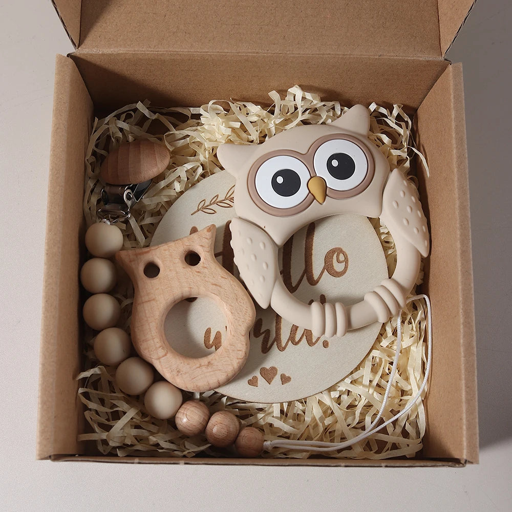 Baby gift set – owl teether, pacifier clip &amp; milestone card – maternity gift in gift box